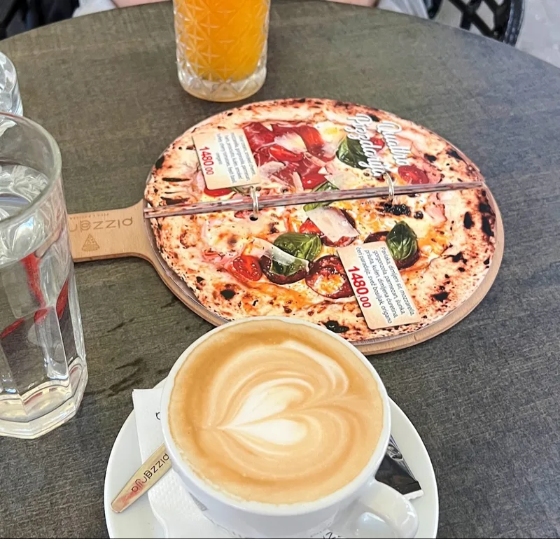 Pizzdarija pica i kafizza — pizza restaurant (photo 6)